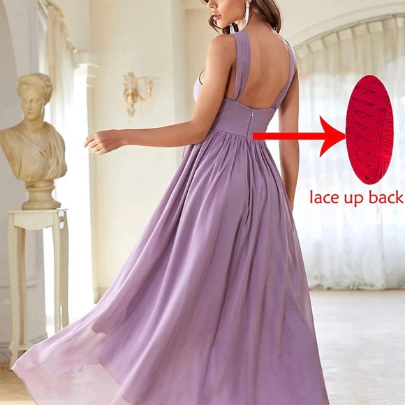 *New* Halter Dress size 12 fits more like a 10 but has corset back - Picture 4 of 4